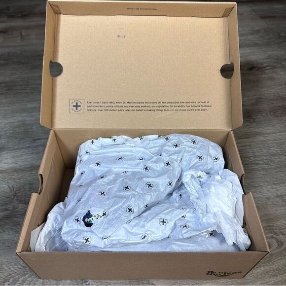 Dr.Martens 1460 Pascal in Vintage Floral Backhand Size 7US/ 5UK - Picture 10 of 10